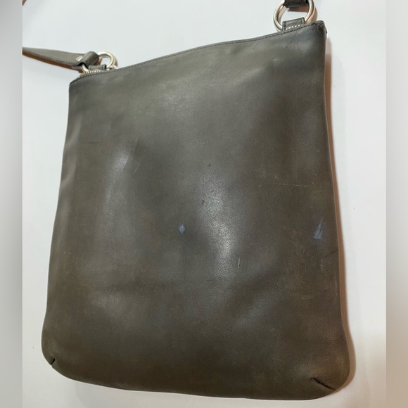 Vintage Coach Chelsea crossbody leather style #9457 - Picture 3 of 7